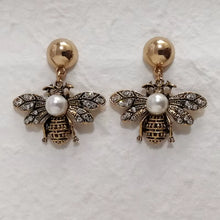 Load image into Gallery viewer, Luxury Crystal Pearl Bee Drop Dangle Earring Jewelry for Women Party Gift