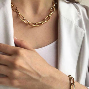 Fashion Asymmetric Lock Necklace for Women