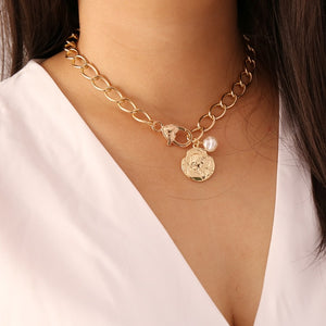 Fashion Asymmetric Lock Necklace for Women
