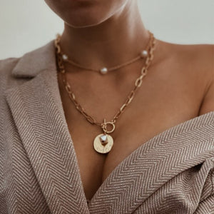 Fashion Asymmetric Lock Necklace for Women